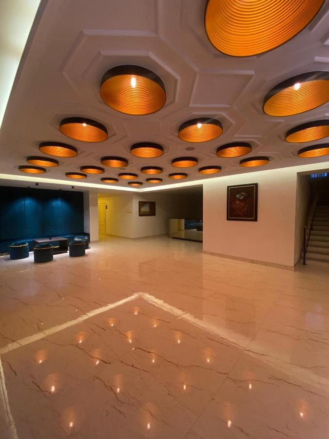 Barhat Hotel & Spa タラズ エクステリア 写真