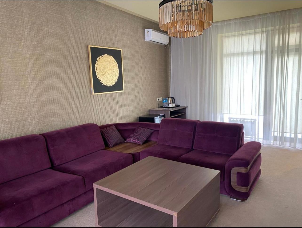 Barhat Hotel & Spa タラズ エクステリア 写真