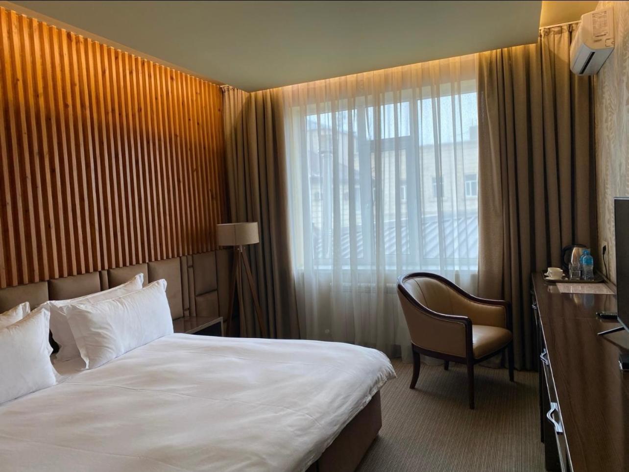 Barhat Hotel & Spa タラズ エクステリア 写真