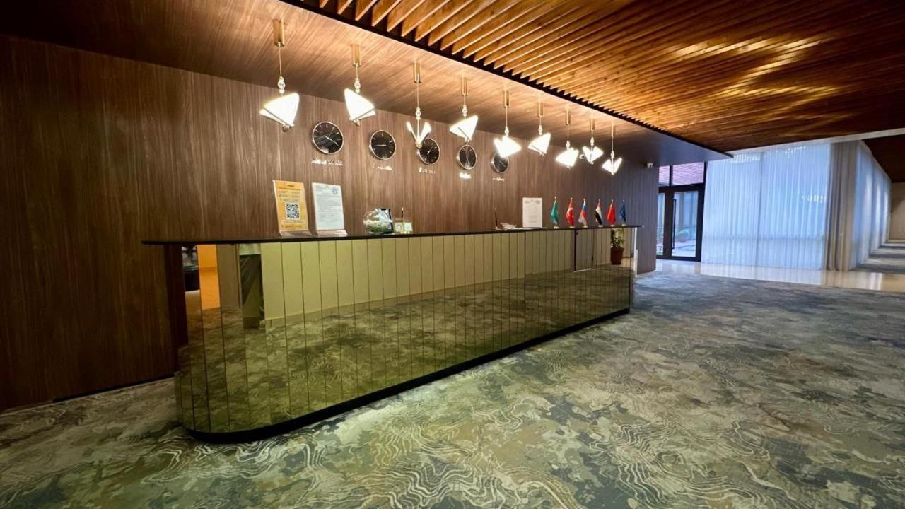 Barhat Hotel & Spa タラズ エクステリア 写真