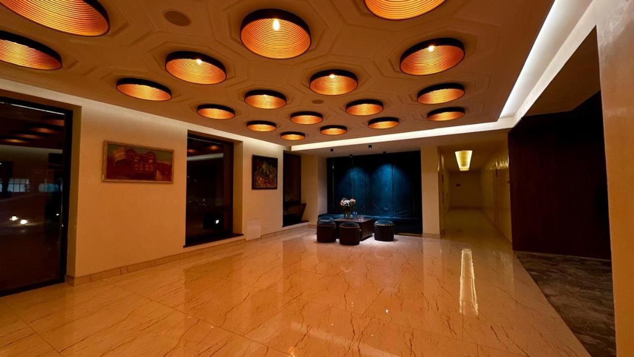 Barhat Hotel & Spa タラズ エクステリア 写真