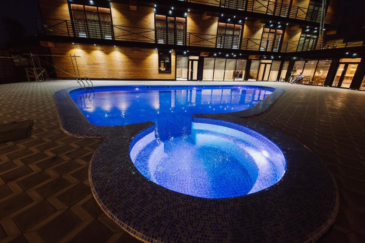 Barhat Hotel & Spa タラズ エクステリア 写真