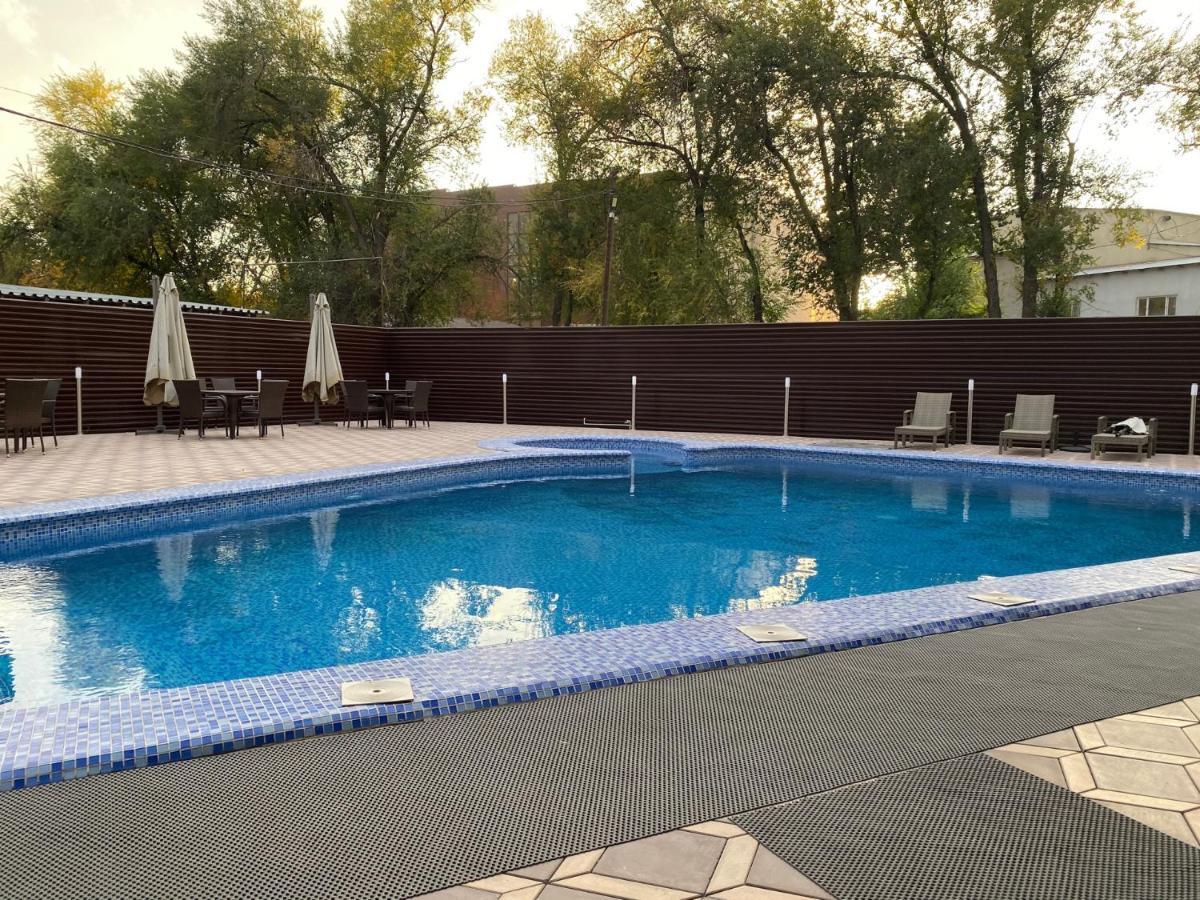 Barhat Hotel & Spa タラズ エクステリア 写真